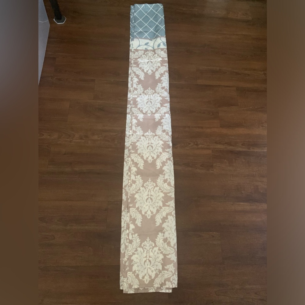 NWOT Slippery Satin Like Fabric Shower Curtain Turquoise Beige Design 70X72.5”